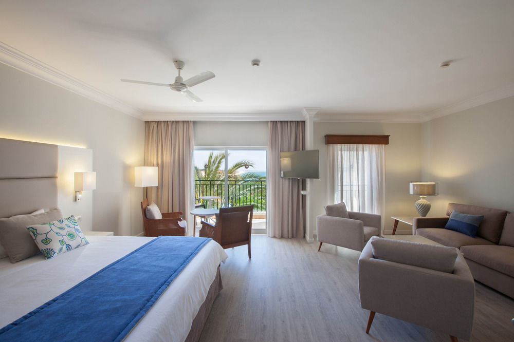 Portobay Blue Ocean (Adults Only) Otel Olhos de Agua  Dış mekan fotoğraf